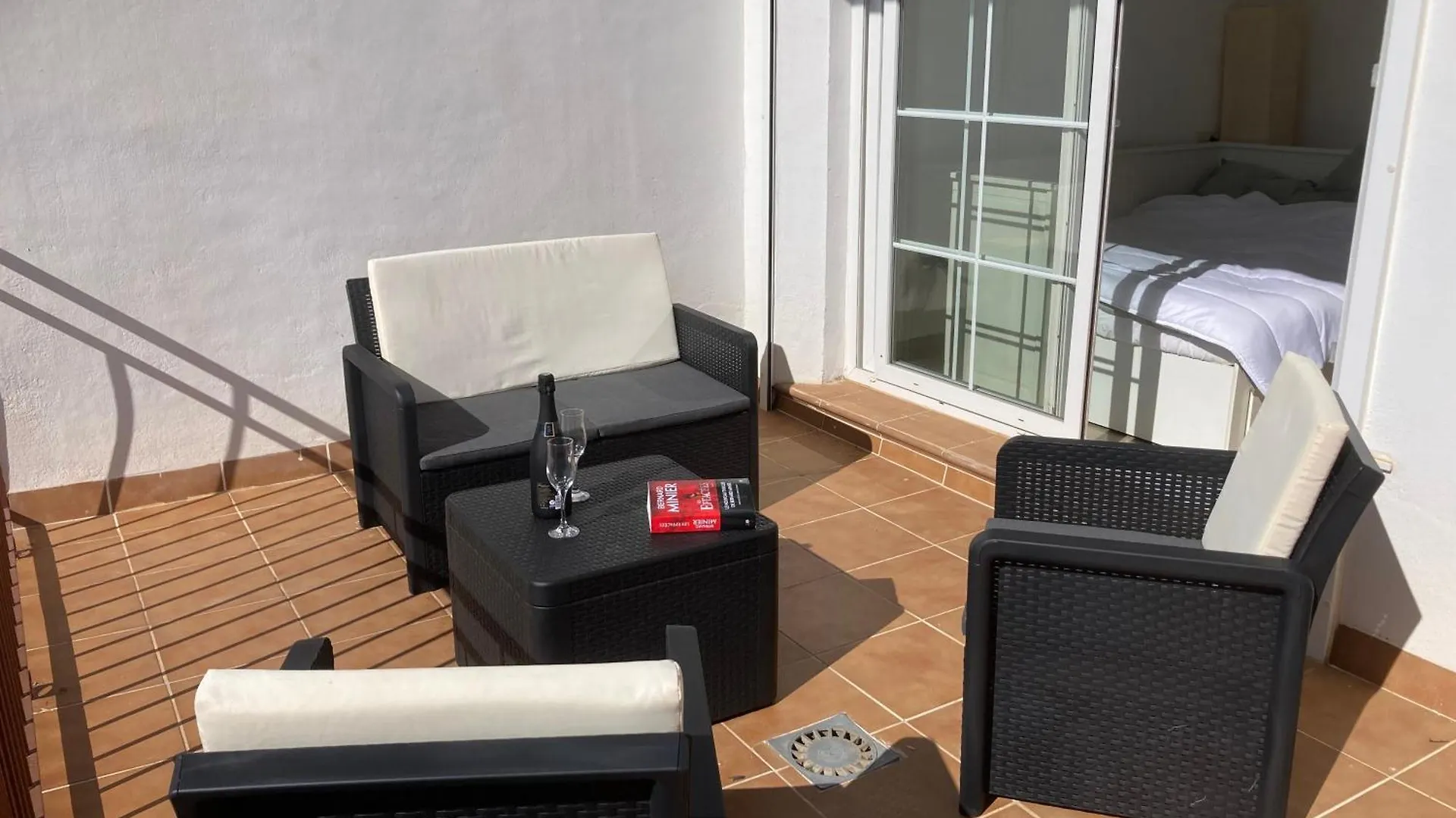 Superbe Duplex + Rooftop , 3 Terrasses contacts